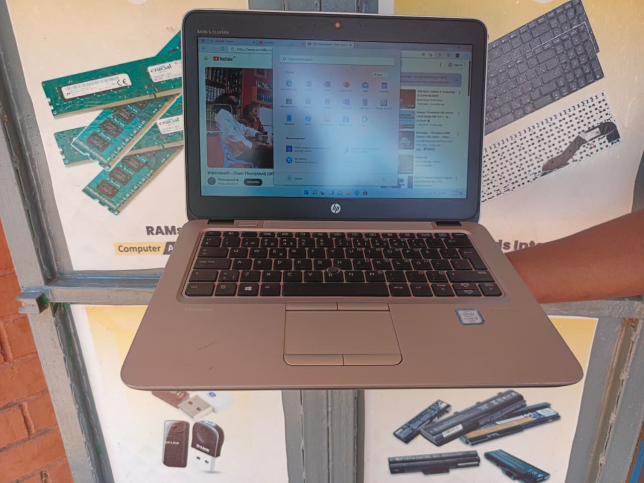 HP EliteBook 820 G3 Core i5 6th Gen | 8GB RAM | 512GB SSD | 12.5″ Display