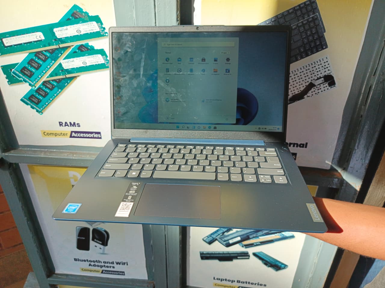 Lenovo IdeaPad 1i – Affordable, Simple & Everyday Laptop