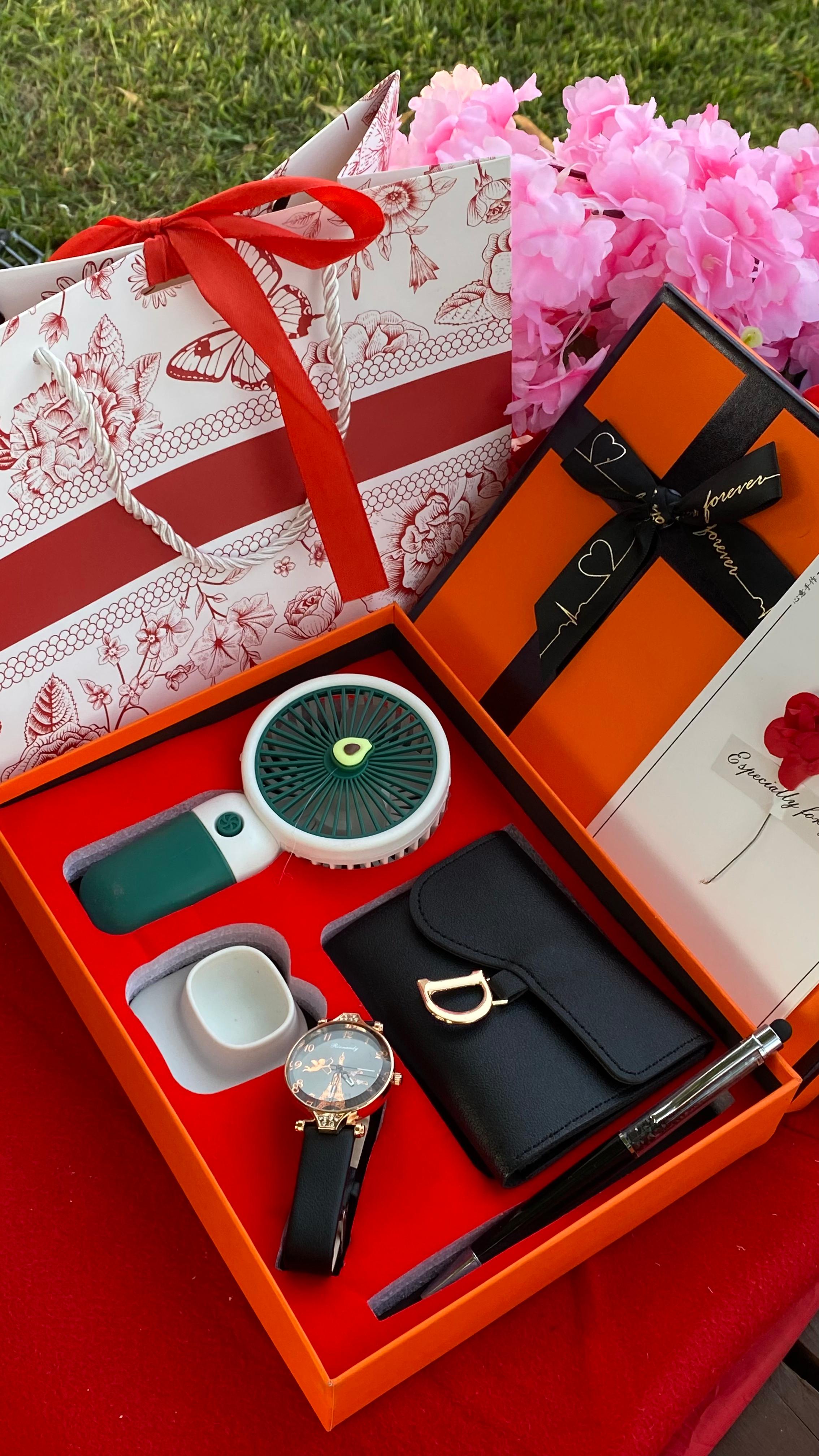 HOT VALENTINE GIFT SET